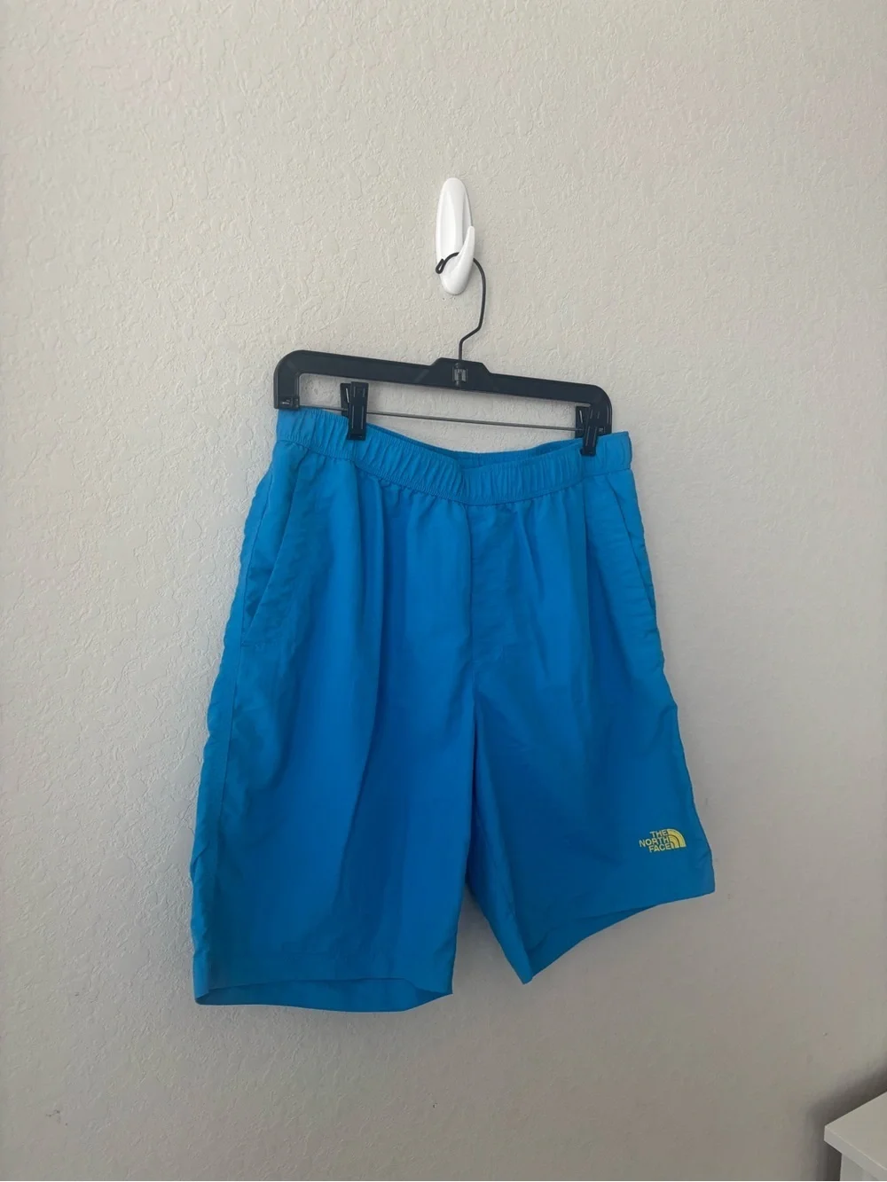 The North Face Vibrant Blue Outdoor Shorts size Medium